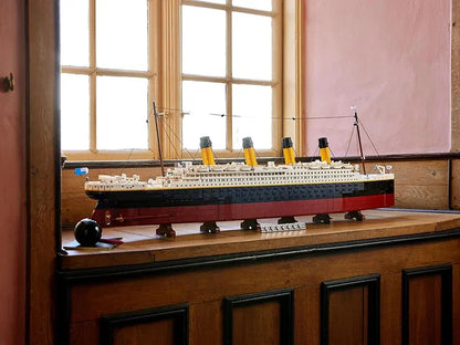 CAN0000088 - Grand bateau de croisière Titanic