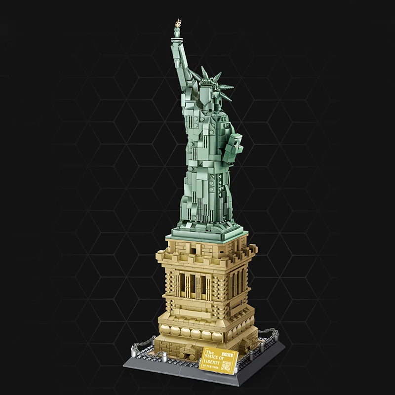 CAN0000024 - Statue of Liberty Building Block Set – 1577 Pieces Architectural Model